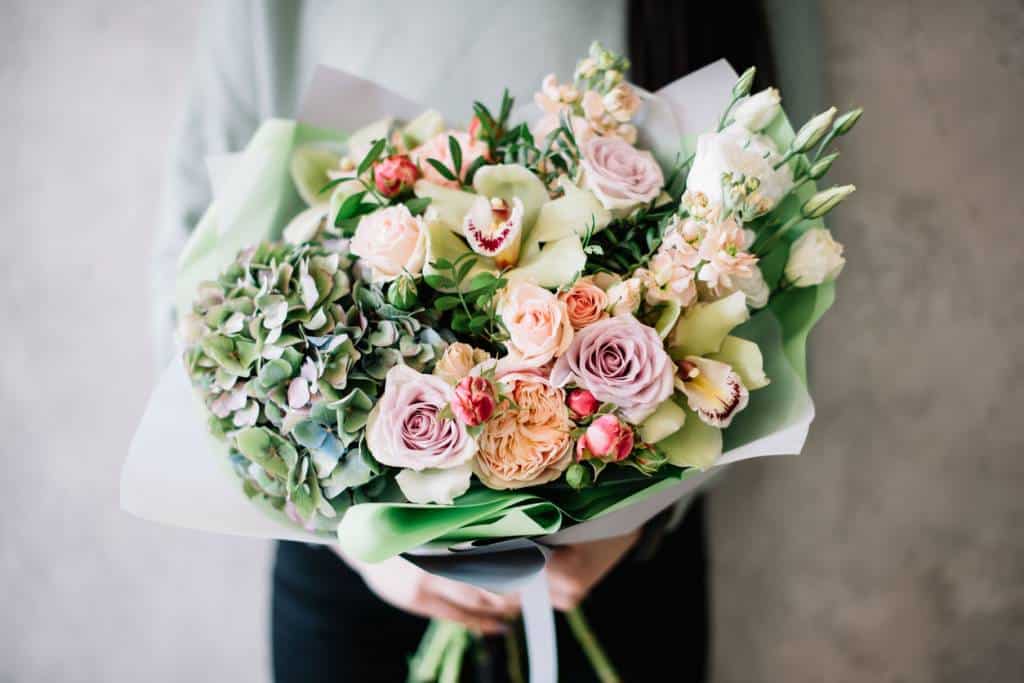 offrir bouquet fleurs