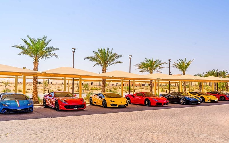 Comment louer une voiture de luxe à Dubaï sans se ruiner